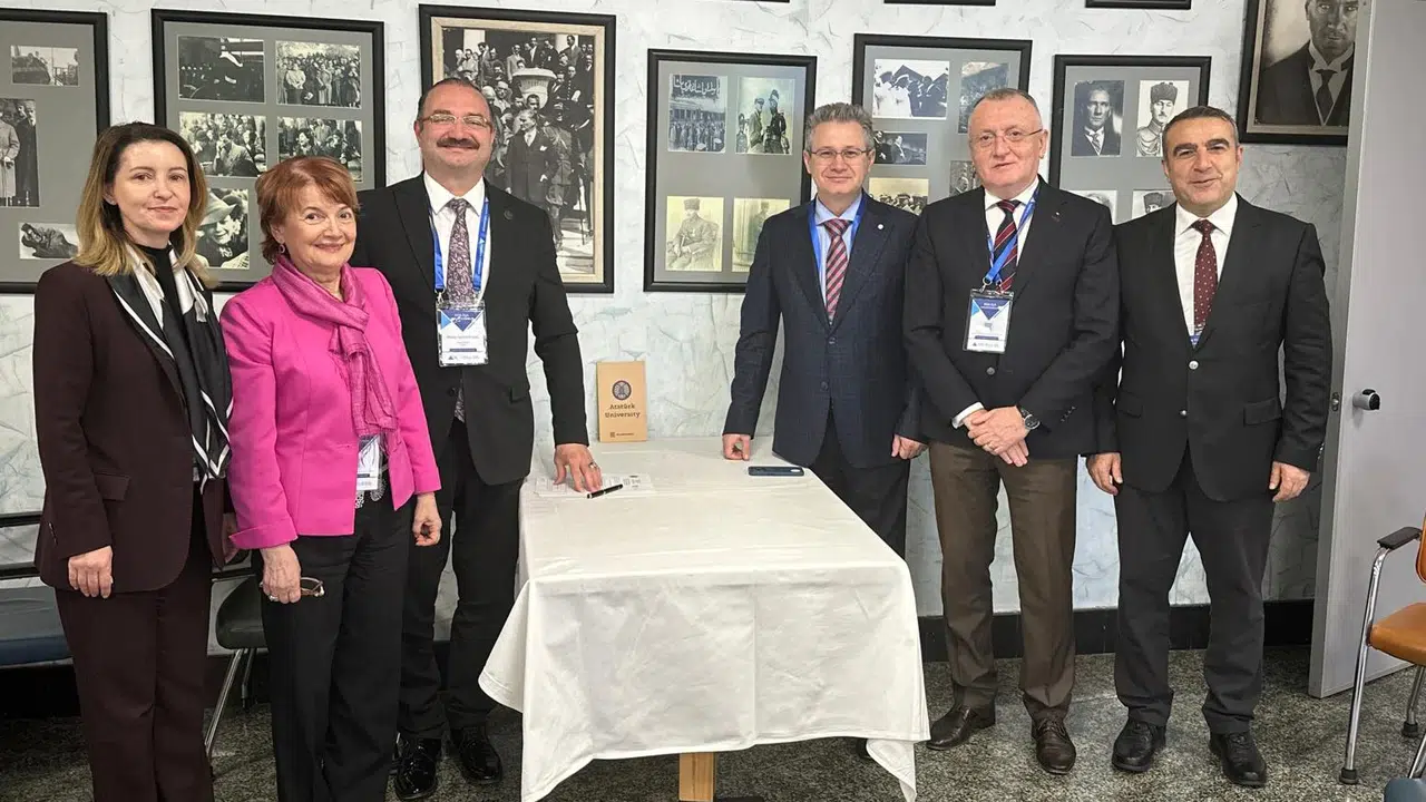 İstanbul akademik dünyanın kalbi oldu: Rektör Hacımüftüoğlu'ndan Avrupa'ya stratejik açılım