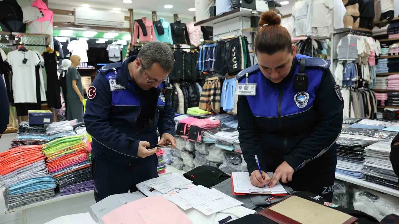 Marmaris’te turizm sezonu öncesi büyük temizlik: Zabıtadan esnafa sıkı takip