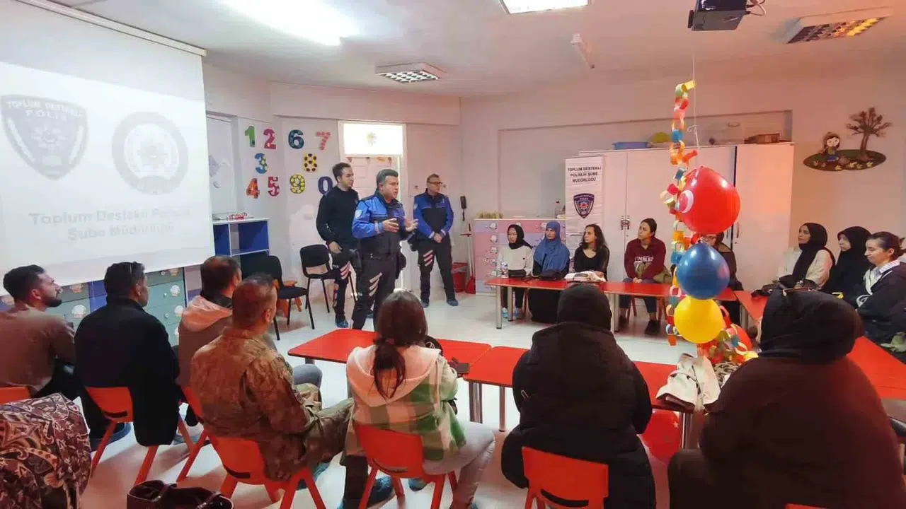 Çocuklarımızı dijital ve fiziksel risklerden nasıl koruruz? Erzincan Emniyeti'nden velilere kritik rehber