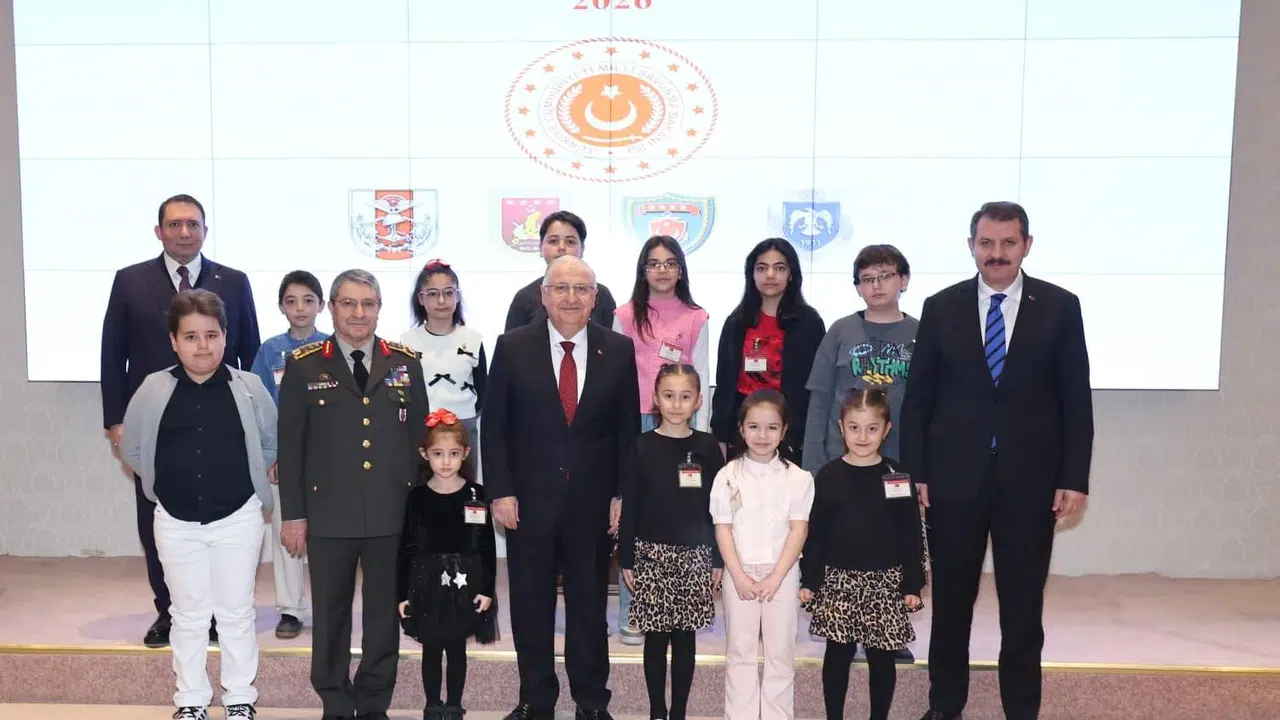 Bakan Güler'den anlamlı ev sahipliği: En kıymetli emanetleri ağırladı