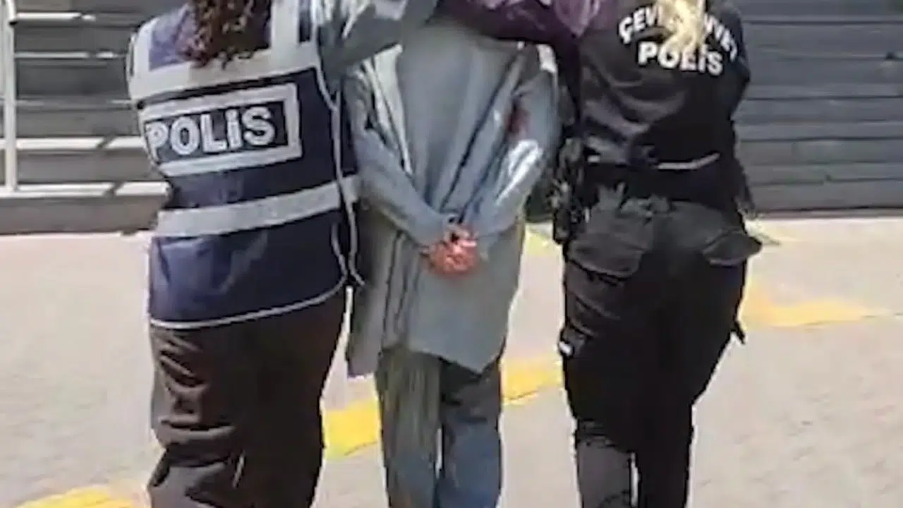 Kayseri'de uzun süredir aranan firari kadın yakalandı: 13 yılı aşkın hapis cezası vardı