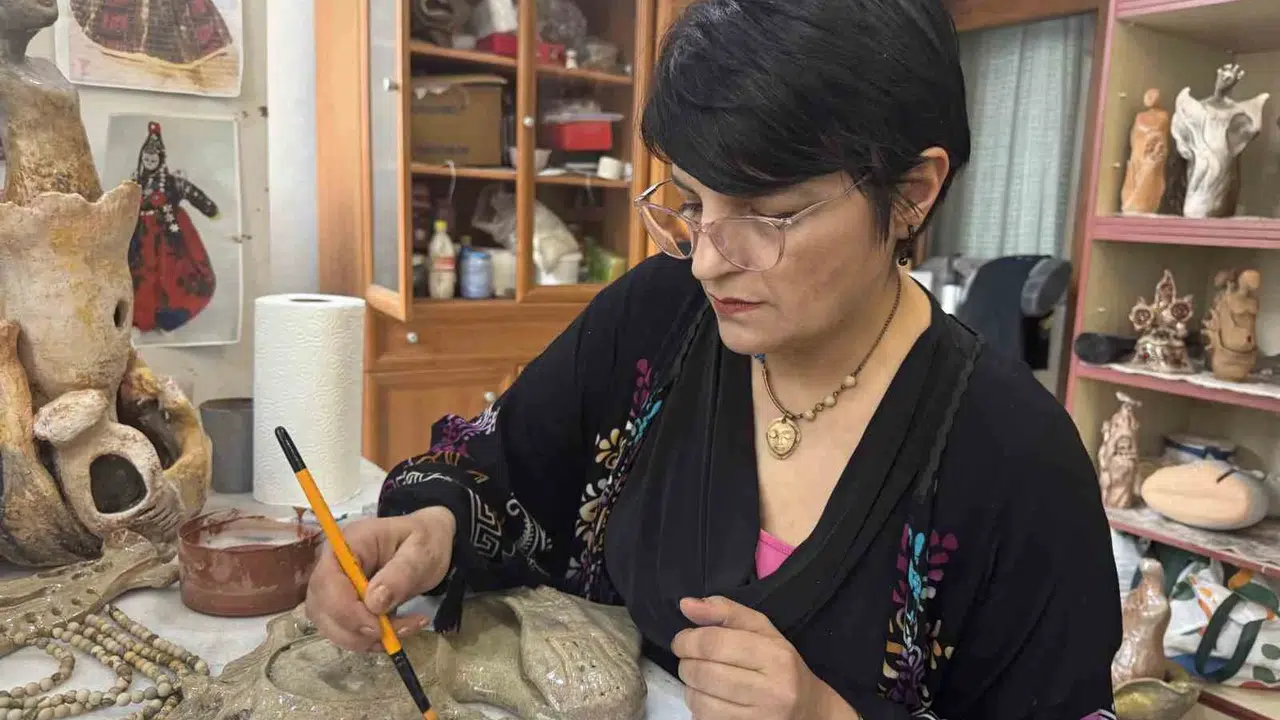 26 yıl bekledi, hayalini evine sığdırdı: Sanat artık sadece bir kapı ötesinde