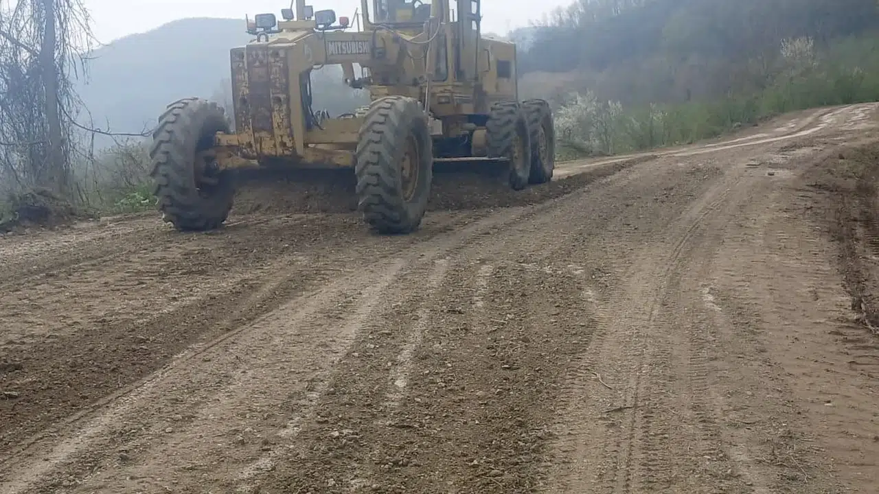 Yığılca’da asfalt seferberliği: Köy yolları konfora kavuşuyor