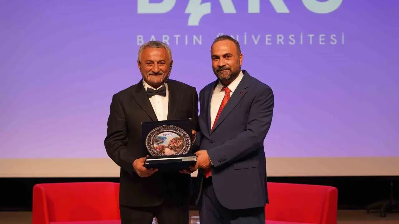 Makasın ustasından genç yeteneklere ders: Sabit Akkaya tecrübelerini BARÜ öğrencileriyle paylaştı