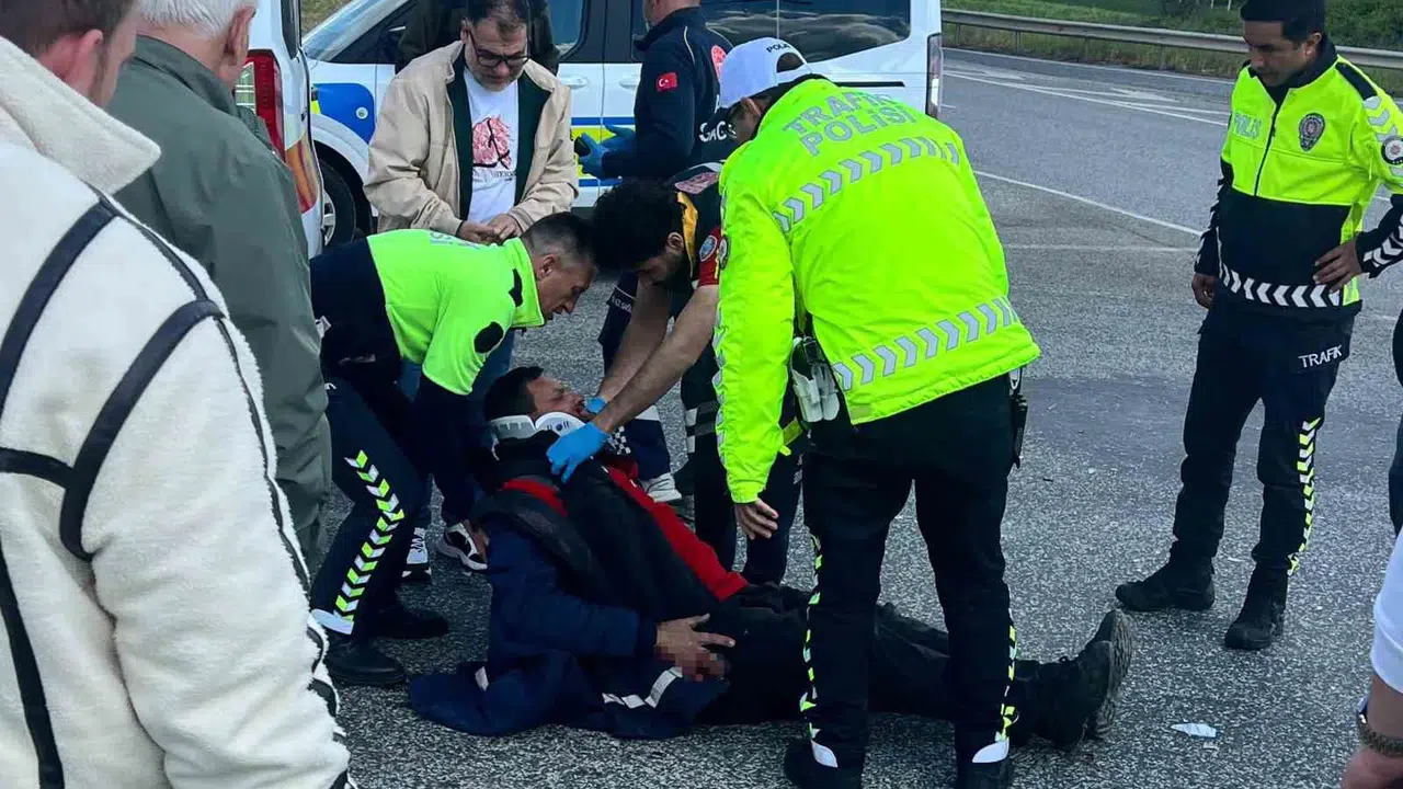 Babaeski'de korkutan kaza: Kavşakta çarpışan motosikletten acı haber geldi