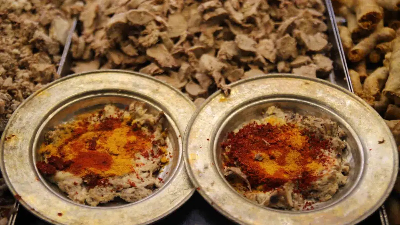 Görüntüsü ürkütse de şifası sofralara taşıyor: Gaziantep’te kelle paça kuyrukları