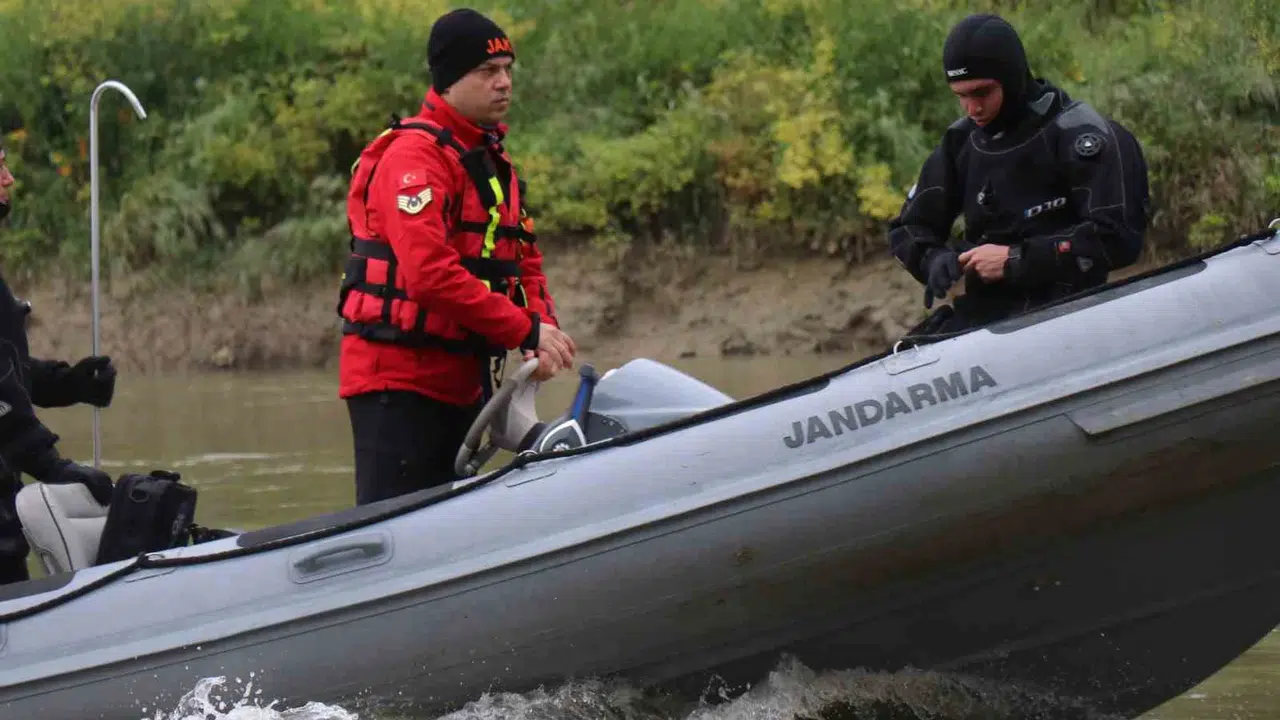 Sakarya Nehri'nde yürek burkan bekleyiş: 10 yaşındaki Ahmed'den 3 gündür haber yok