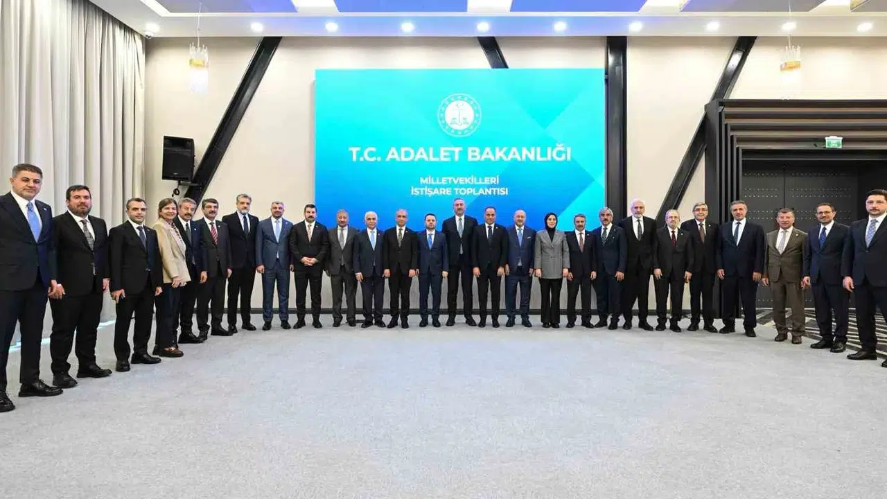 Bakan Gürlek'ten kritik mesaj: Terörsüz Türkiye hedefi sahada karşılık buldu