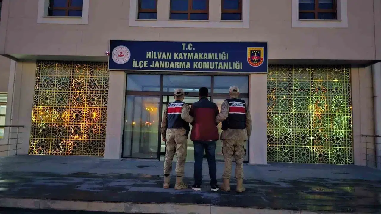 Hilvan’da firari avı: Kasten yaralama suçlusuna jandarma tokadı