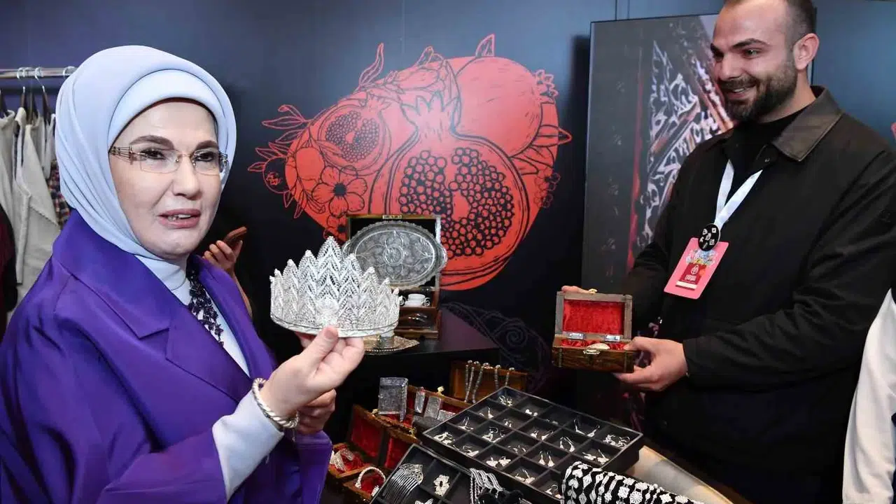 Mardin’in gümüşten ince işçiliği İstanbul’da: Emine Erdoğan’dan telkari standına yakın markaj