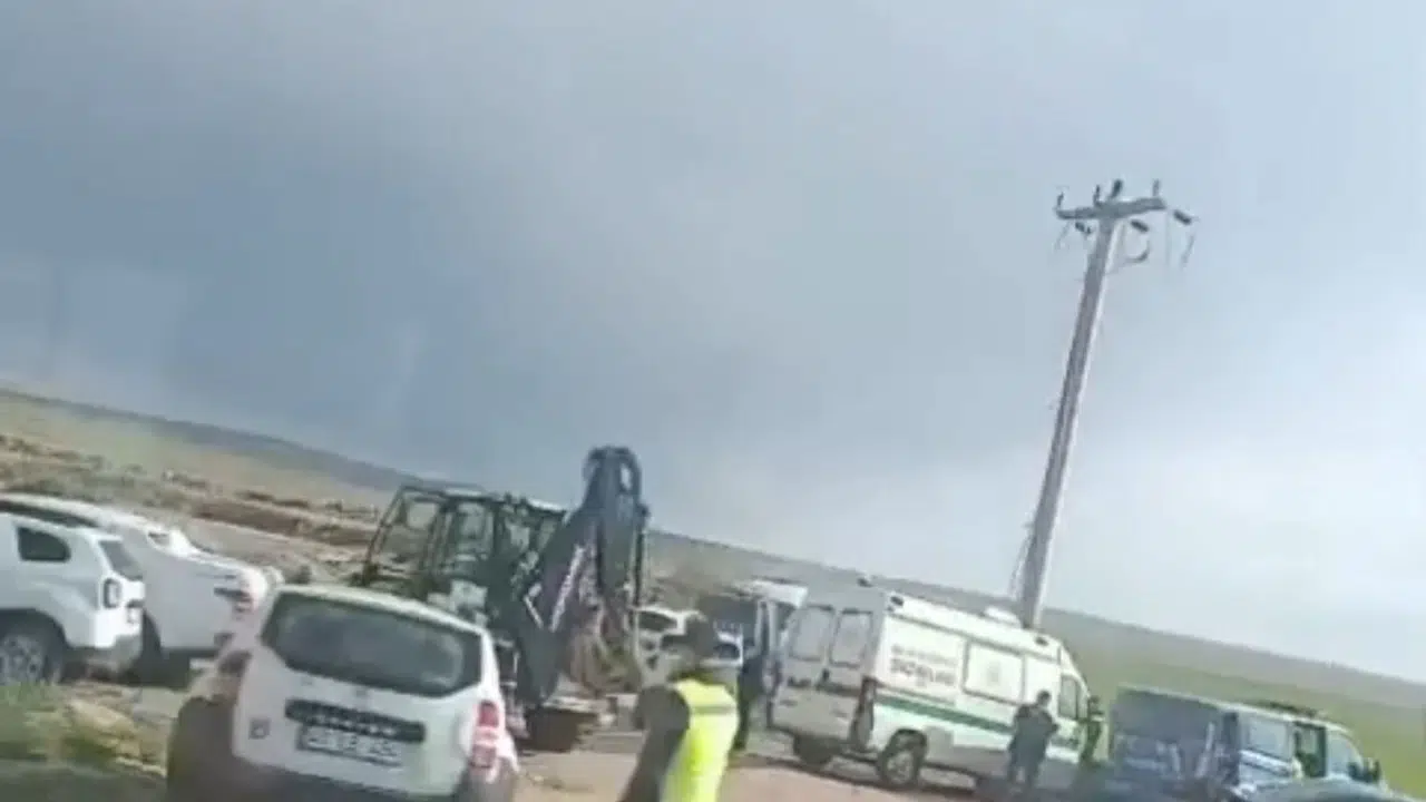 Kırşehir'de korkunç keşif: İki köy arasındaki arazide toprağa gömülü kadın cesedi bulundu