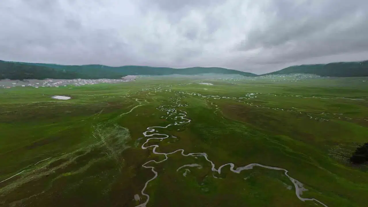 Ankara’nın saklı cenneti havadan görüntülendi: Benli Yaylası’nda kartpostallık menderes şöleni