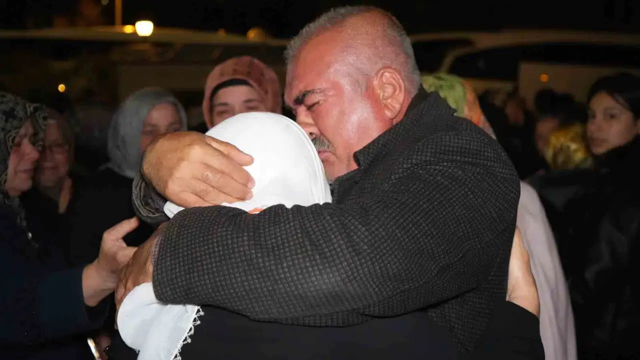16 yıllık hasret bitti: Kırıkkale’den 164 hacı adayı gözyaşları ve dualarla uğurlandı