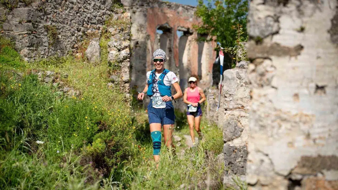 Ölüdeniz’in zirvesinde dev buluşma: Babadağ Ultra Maratonu’nda hem spor hem dayanışma kazandı