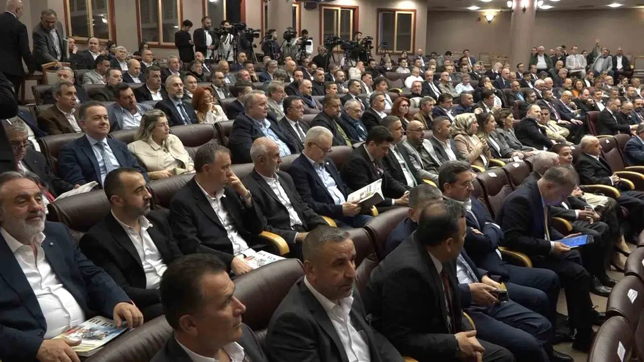 Bakan Bolat'tan Bursa mesajı: Türkiye küresel tedarik zincirinin güvenli limanı