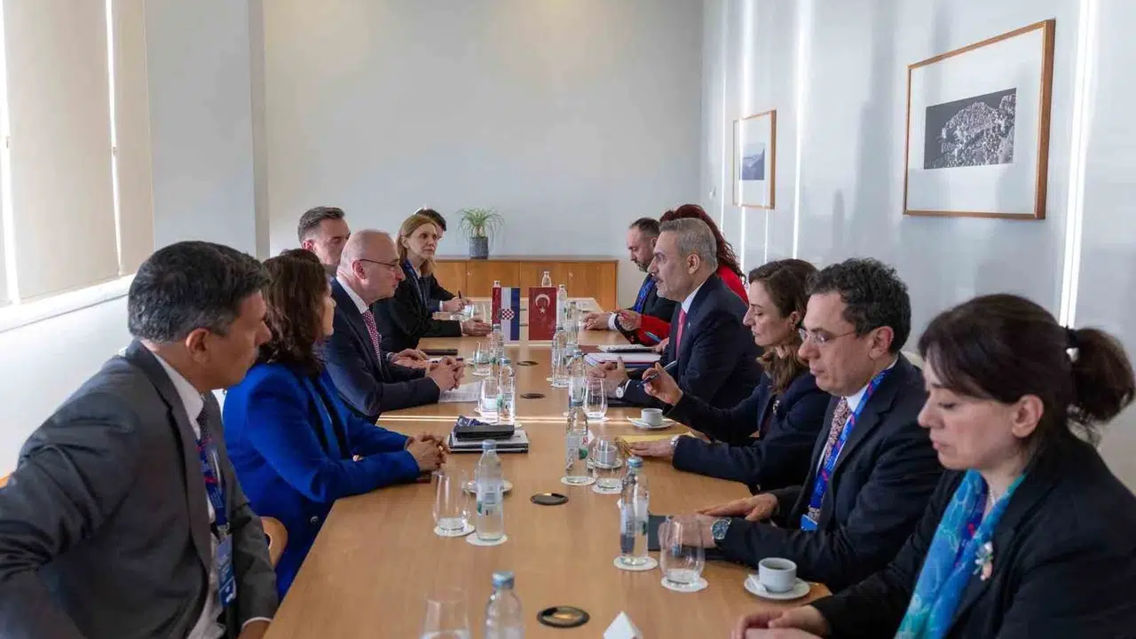 Diplomasi trafiğinde kritik durak: Bakan Fidan Hırvatistan'da mevkidaşıyla masaya oturdu