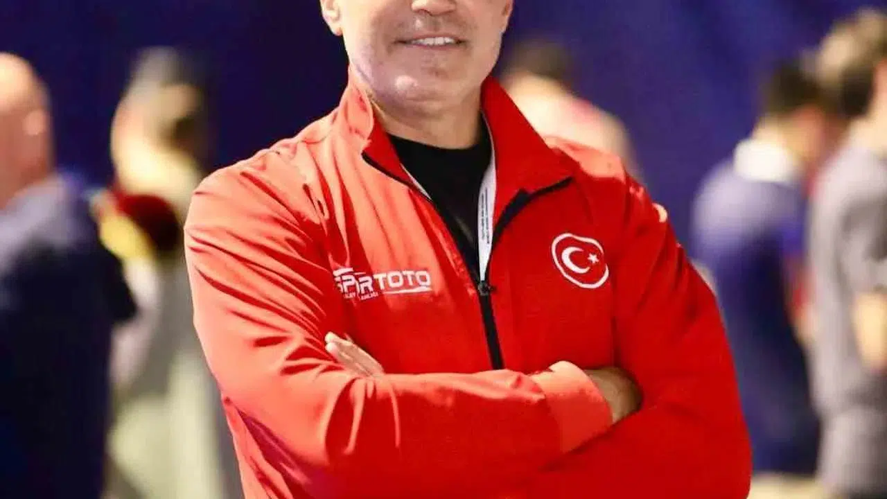 Niğde’nin gururu ringlerin başına geçti: Abdurrahman Özben milli takımın dümeninde