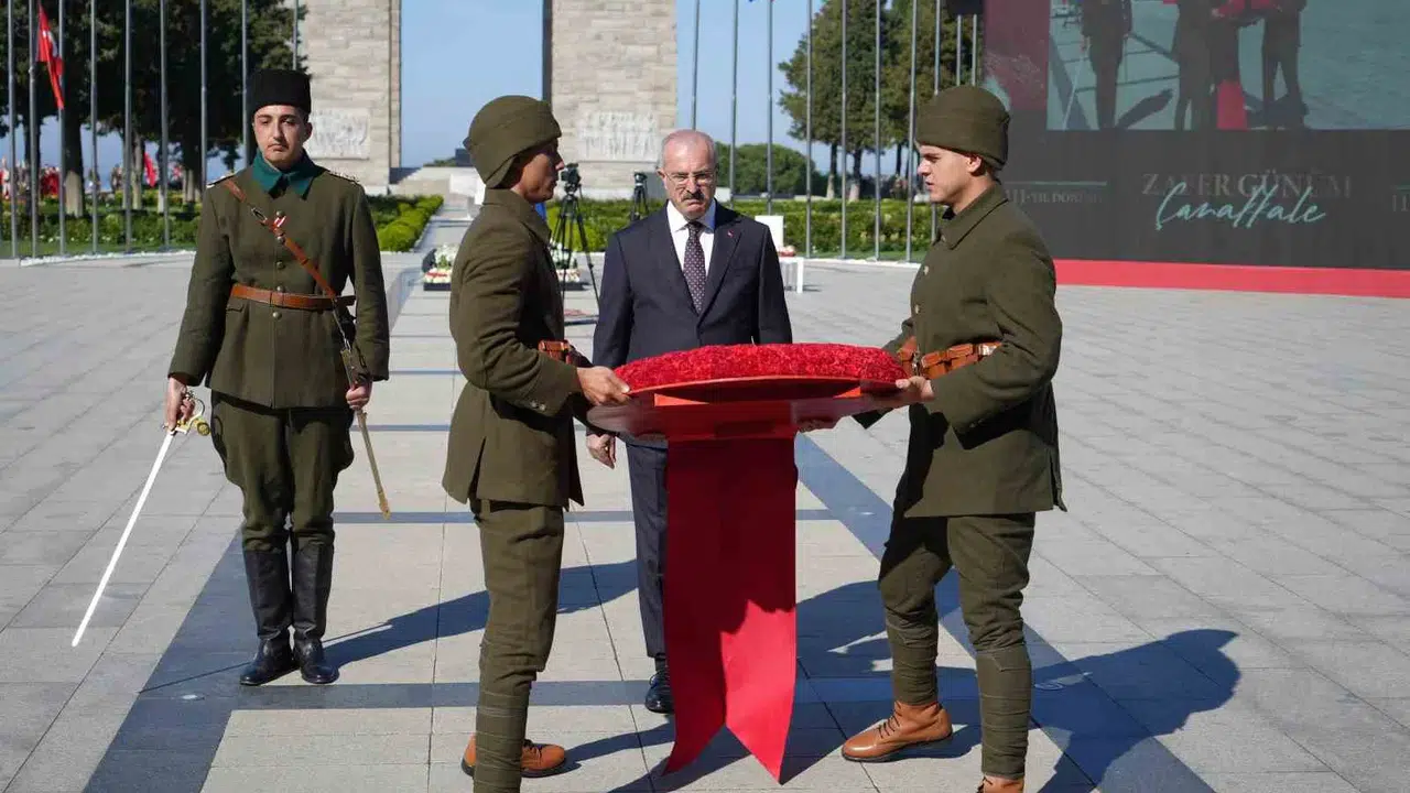 Çanakkale’de 111 yıllık onurlu miras: Şehitler Abidesi’nde barış ve minnet buluşması