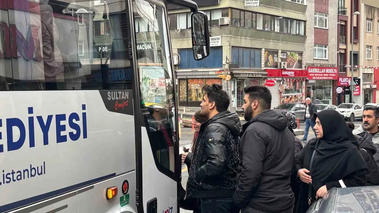 Kağıthane’de kabir ziyaretleri artık çok daha kolay: Belediye kapınıza kadar geliyor