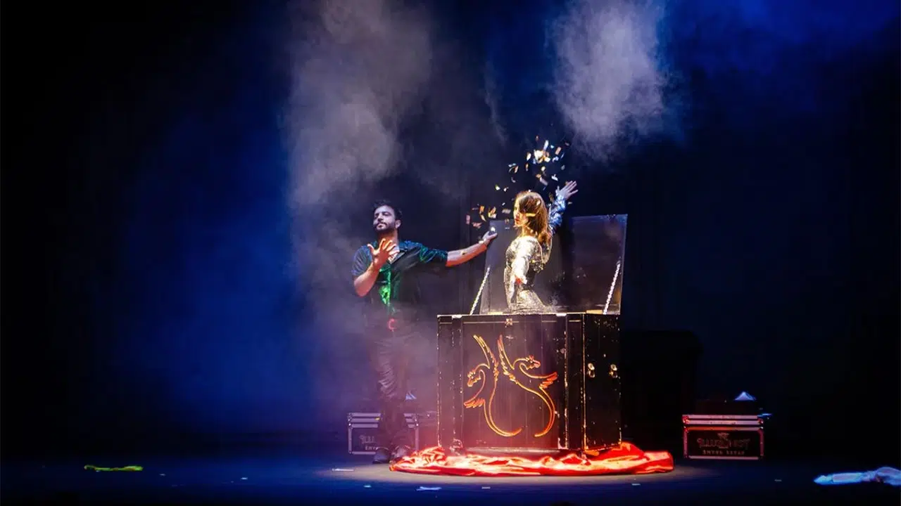 Sihirbazlık dünyasında yeni soluk: Enver Ertaş sahne tozunu üç şehirde birden attıracak