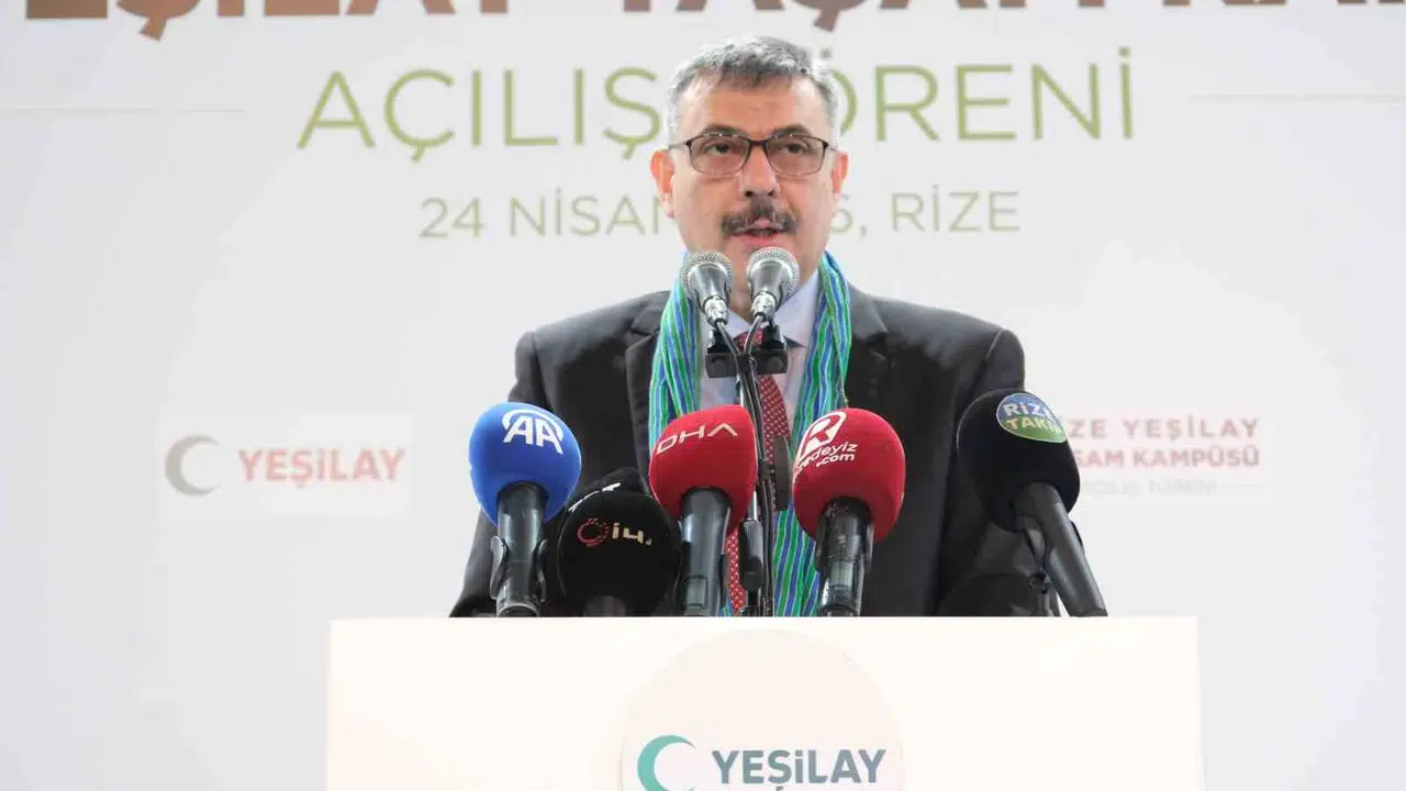 Bakan Çiftçi'den dijital çağ uyarısı: Ekran bağıml…