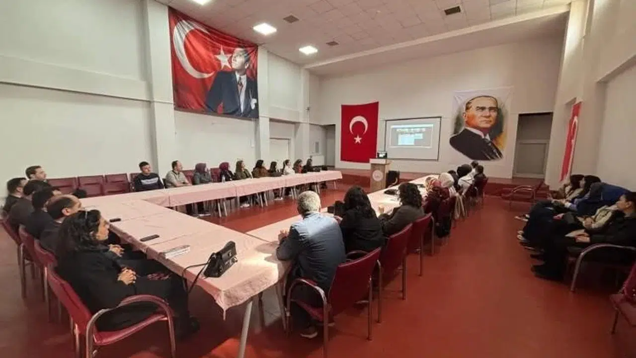 Bilecik’te geleceğin teminatı çocuklar için dijital seferberlik: Sosyal riskler artık daha yakından takip edilecek