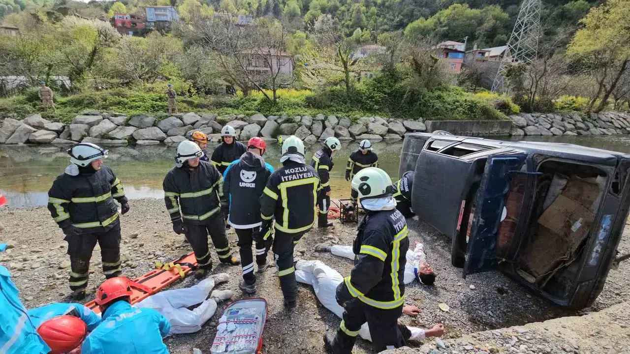Zonguldak’ta nefes kesen anlar: Senaryo gerçek oldu, ekipler zamana karşı yarıştı