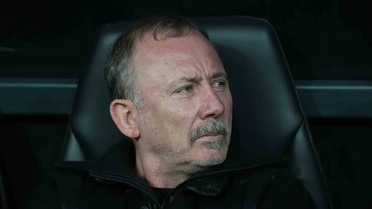 Samsunspor yenilgisi sonrası Sergen Yalçın'dan radikal hamle: Beşiktaş'ta 3 isim kulübeye çekildi