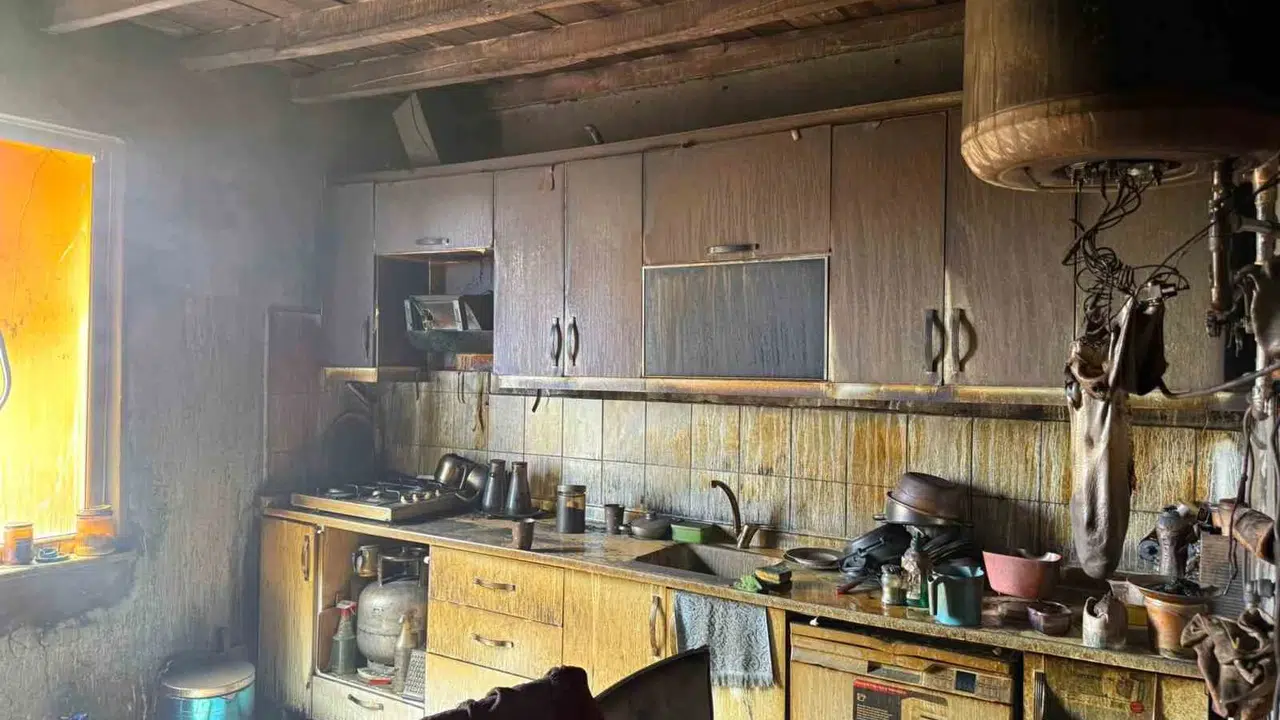 Çorum'da korku dolu anlar: Alevlerin yuttuğu evden geriye sadece küller kaldı