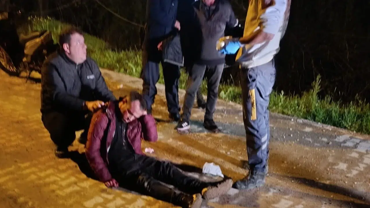 Arazi kavgası kanlı bitti: Husumetliler birbirine baltalarla saldırdı