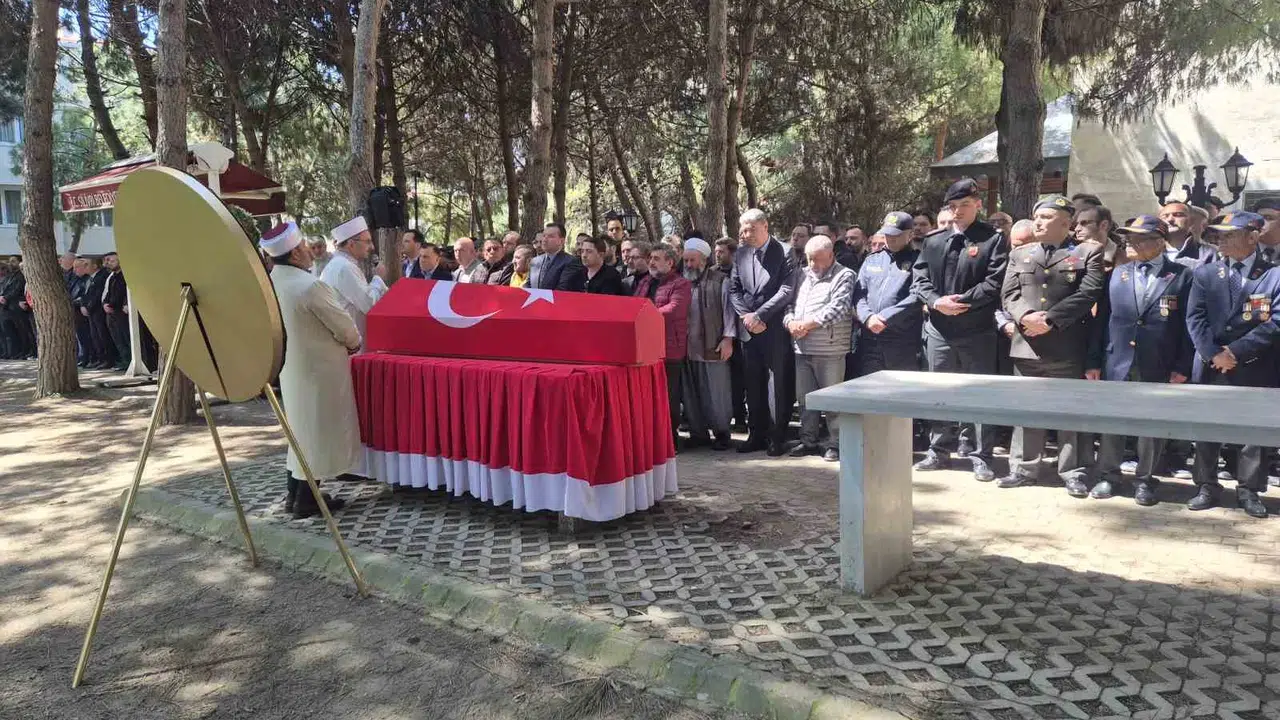 Son arzusu Cumhurbaşkanı Erdoğan ile buluşmaktı: Kore Gazisi Temel Arslantaş veda etti