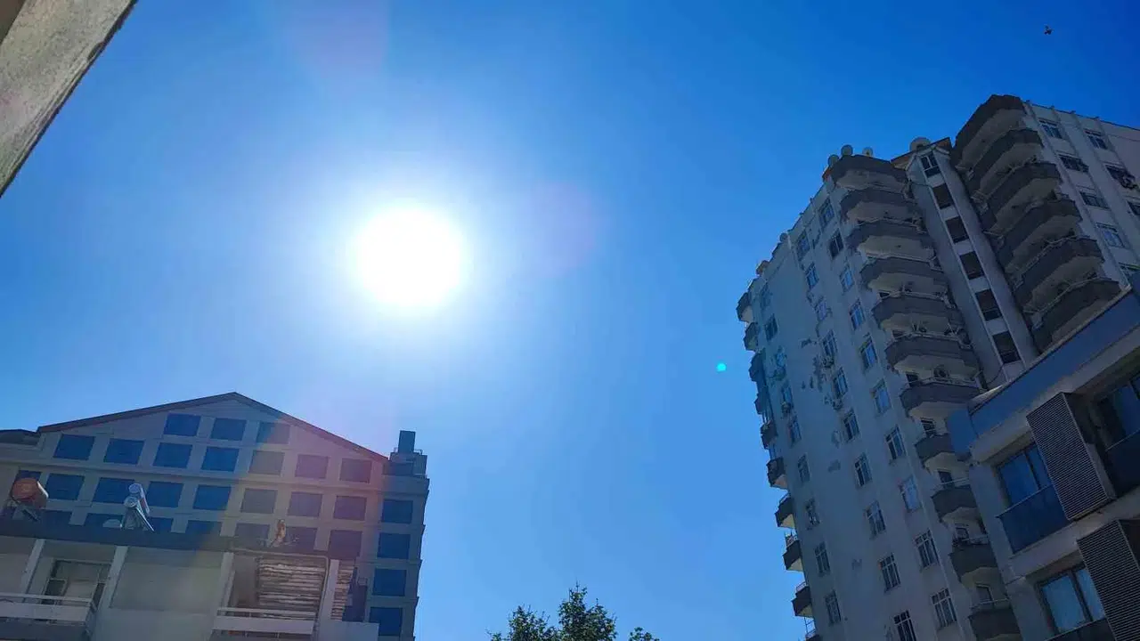 Adana’da kavurucu sıcaklar yerini serinliğe bırakıyor: Meteorolojiden kritik uyarı geldi