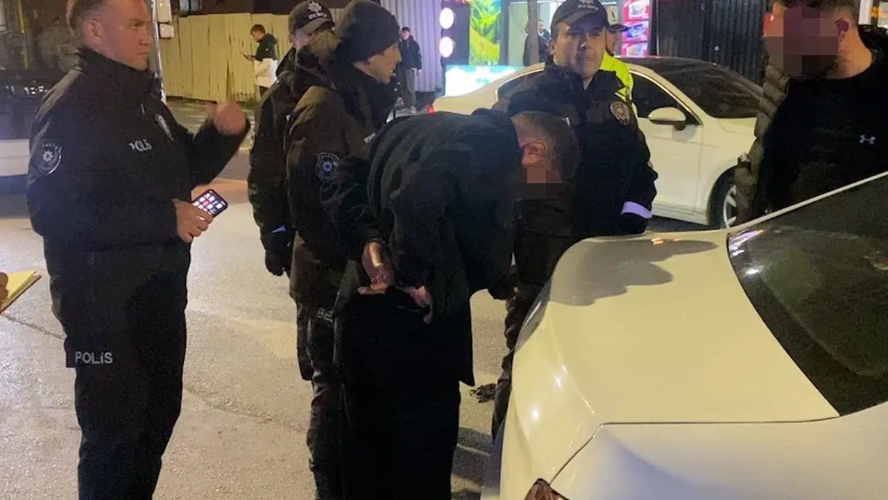 Sokak ortasında kurşunlar havada uçuştu: Alacak verecek kavgası cezaevinde bitti