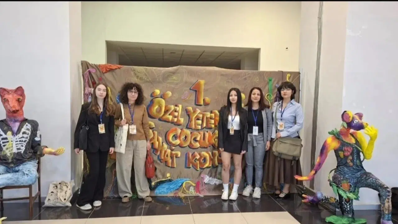 Köyceğiz’in genç yetenekleri bilim dünyasını şaşırttı: Geri dönüşümden yükselen notalar akademik sahneye taşındı