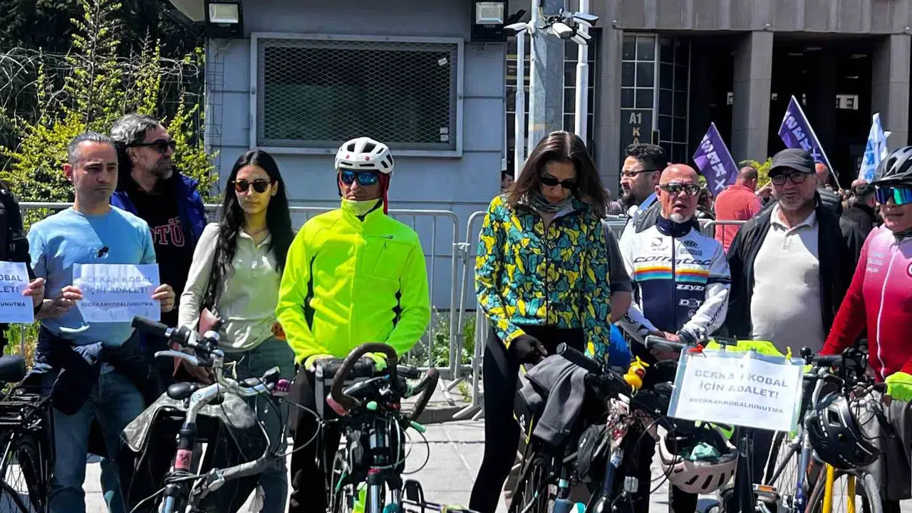 Bisikletli Berkan Kobal’ın hayatını kaybettiği kazada karar: Adalet arayışında ilk raunt geride kaldı