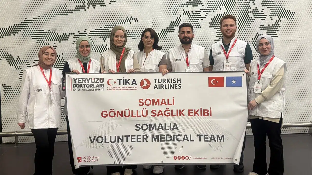 Somali'de umut yolculuğu: Yeryüzü Doktorları şifa dağıtmak için yola çıktı
