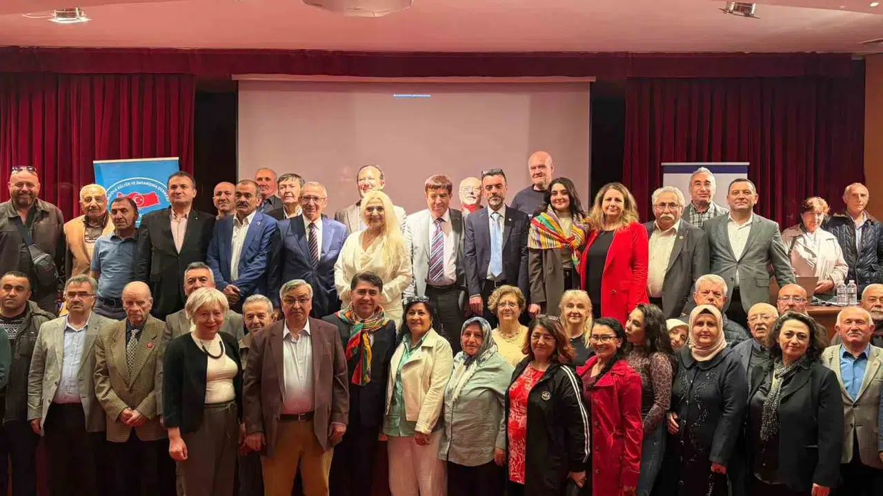 Osmanlı’nın manevi mimarı Eskişehir’de anıldı: Bir cihan devletinin kuruluş felsefesi masaya yatırıldı