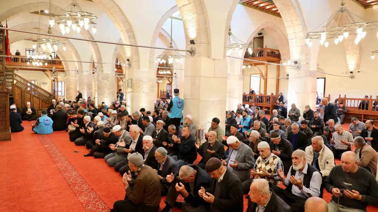 Kahramanmaraş’ta yürekleri dağlayan saldırı: Kaybedilen canlar dualarla anıldı