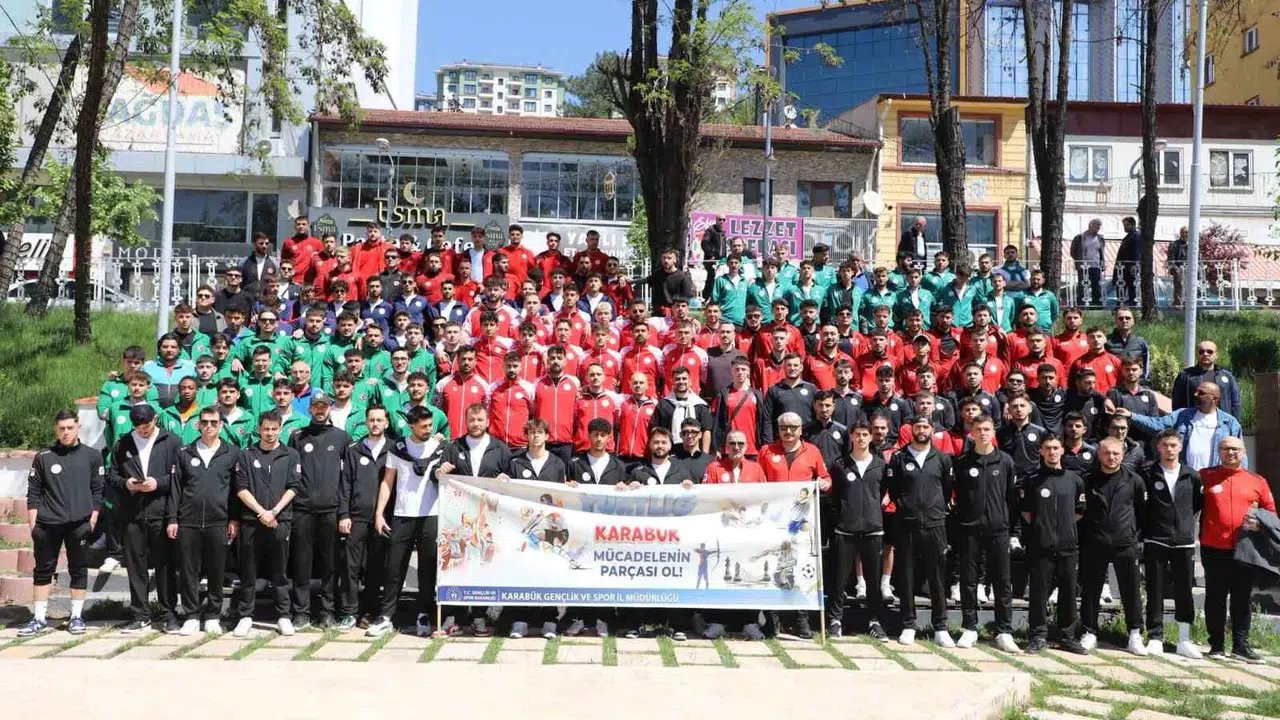 Yeşil sahaların genç yetenekleri Karabük’te buluştu: Müsabakalar öncesi tarihi yolculuk