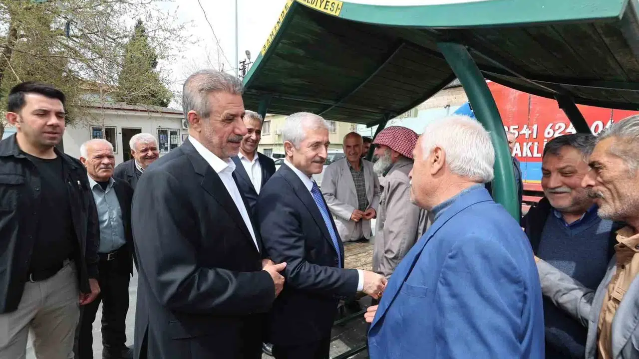 Başkan Tahmazoğlu sahada: Vatandaşın kapısını çalıyor, gönüllere dokunuyor