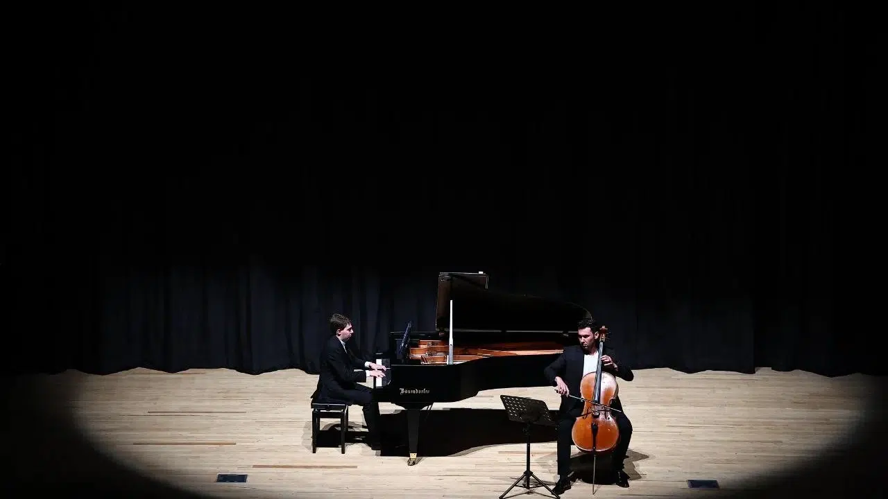 Denizli’de notaların büyülü yolculuğu: Yerel yetenek dünya sahnesinden döndü