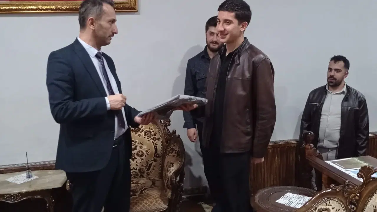 Erzurum’un manevi ikliminde gurur günü: Hafızlar belgelerine kavuştu