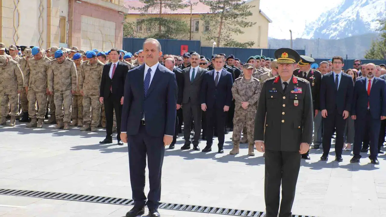 Hakkâri’de gurur günü: Düşman işgalinden kurtuluşun 108. yılı coşkuyla kutlandı