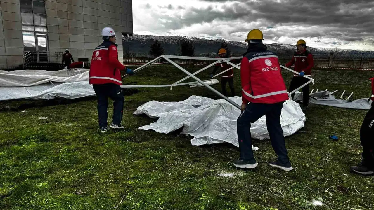 Muş'ta afetlere karşı tarihi adım: MEB AKUB ekibi artık resmen yetkili