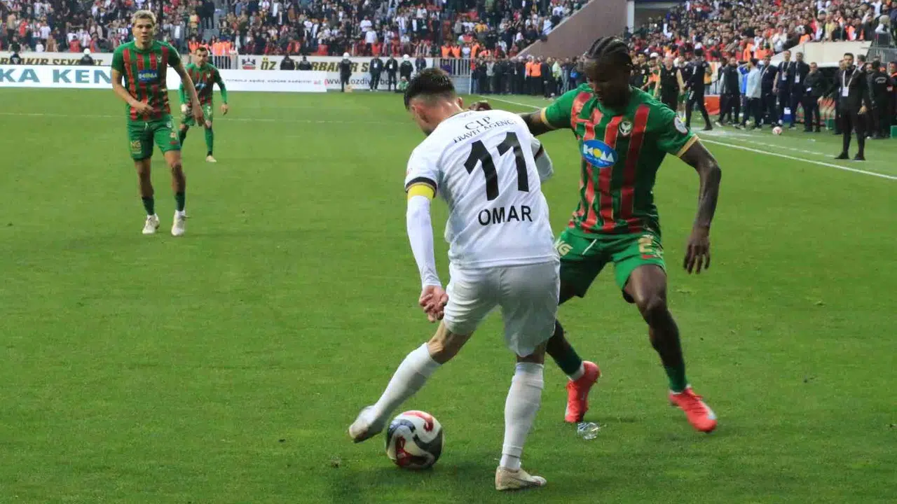 Diyarbakır'da son saniye şoku: Amedspor galibiyete çok yaklaştığı maçta puanı paylaştı