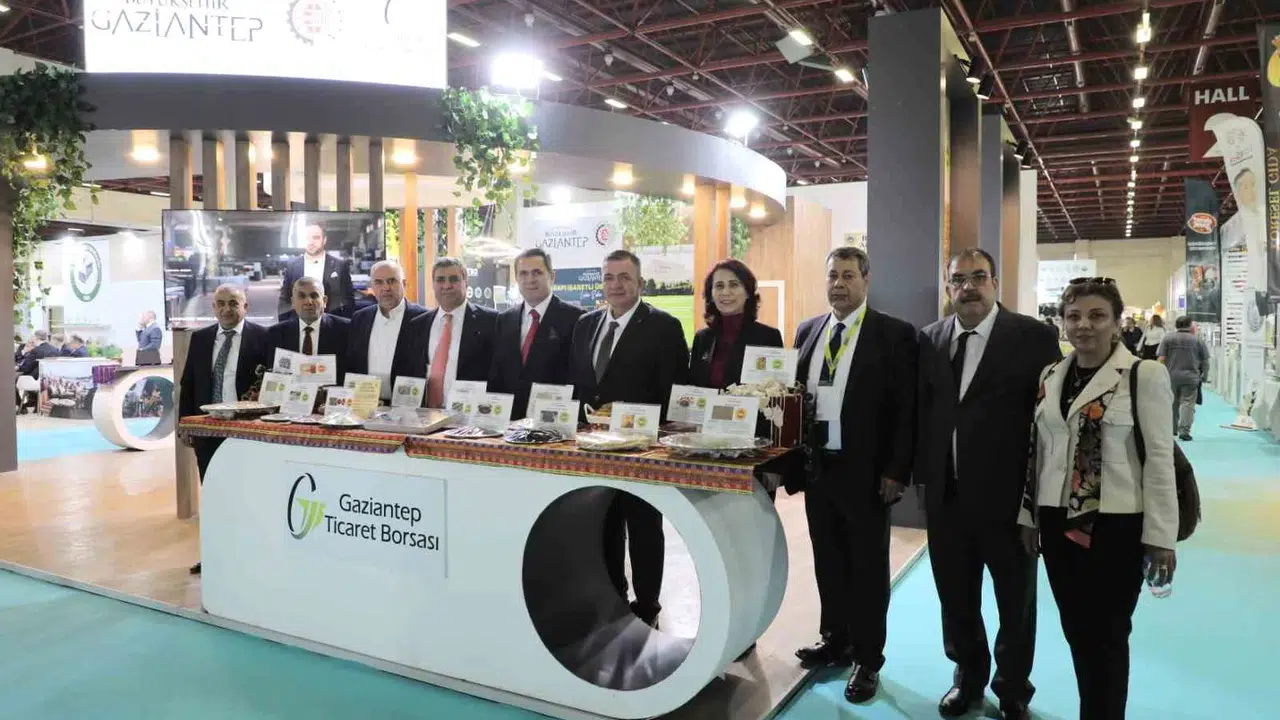 Gaziantep’in lezzet haritası Antalya’da: 109 coğrafi işaretli ürün YÖREX’te görücüye çıktı