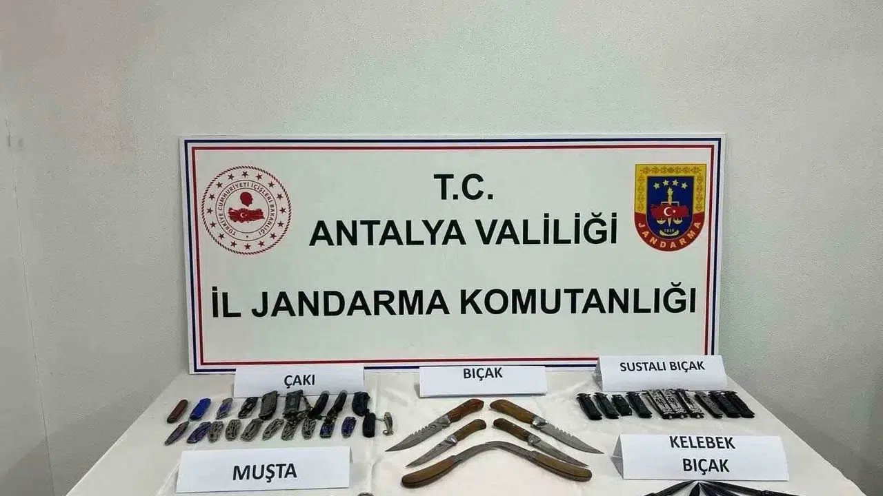 Okul önlerinde korkutan tezgah: Jandarma baskınında cephanelik gibi ele geçirildi