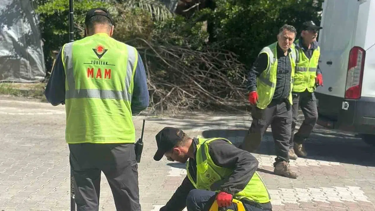 Balıkesir’de depreme karşı teknolojik seferberlik: Zemin röntgeni çekiliyor