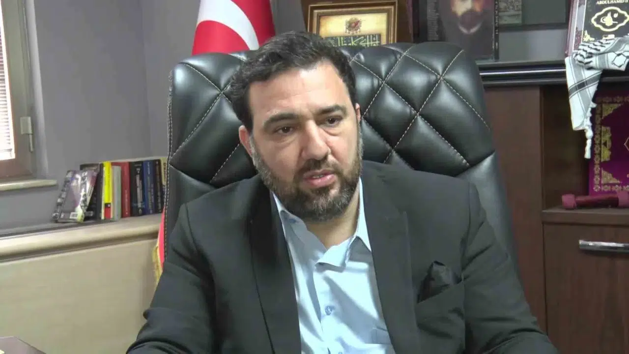 Hüseyin Çelik’in Abdülhamid Han çıkışına torunundan sert yanıt: Eserlerine bakmadan konuşmasın