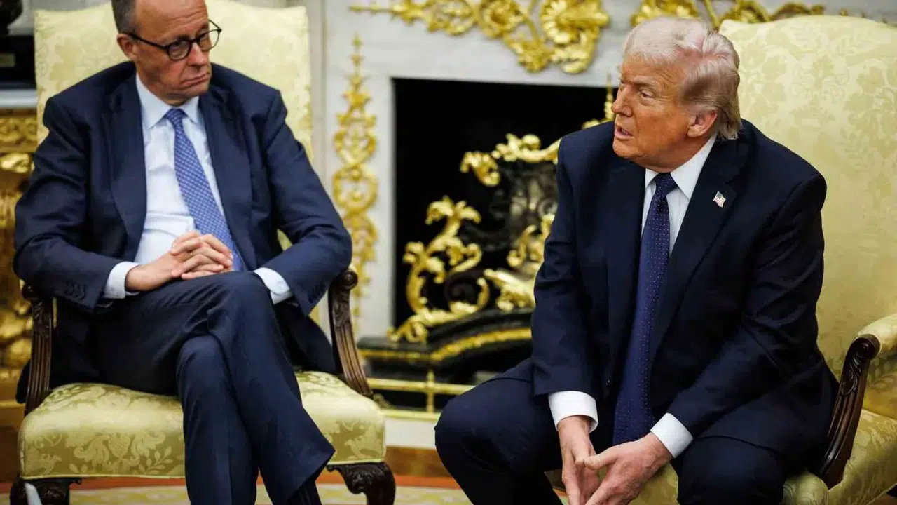 Trump’tan Merz’e sert çıkış: Kendi bozuk ülkenle ilgilen, işimize karışma